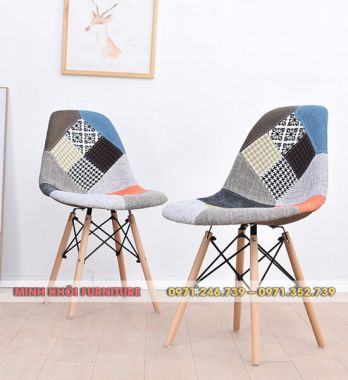 Ghế nhựa chân gỗ Eames bọc vải