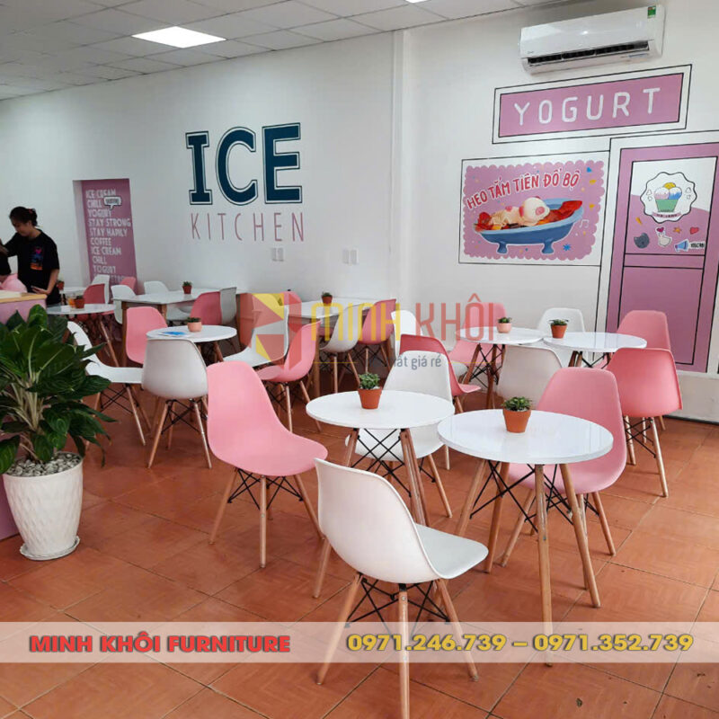 Bộ bàn ghế nhựa Eames chân gỗ