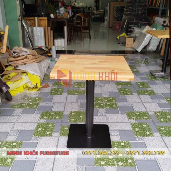 Bàn chân trụ mâm sắt đặc – Giải pháp nội thất bền đẹp cho quán cafe