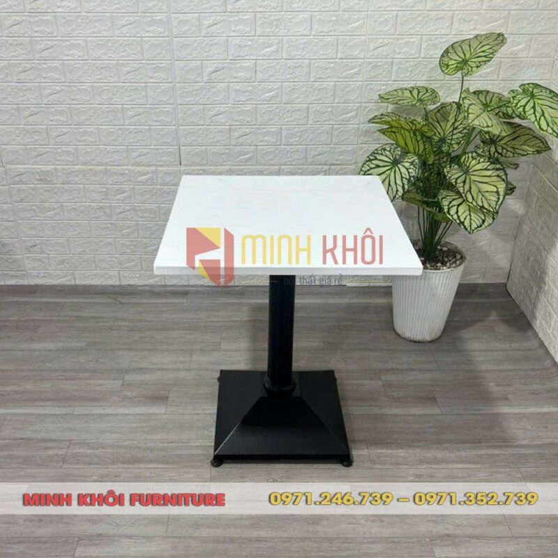 Bàn chân trụ mâm tháp – Giải pháp bàn cafe đẹp và bền theo thời gian