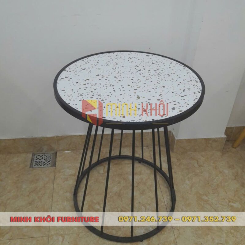 Bàn Queen – Mẫu bàn cafe ngoài trời đẹp, hiện đại và bền bỉ