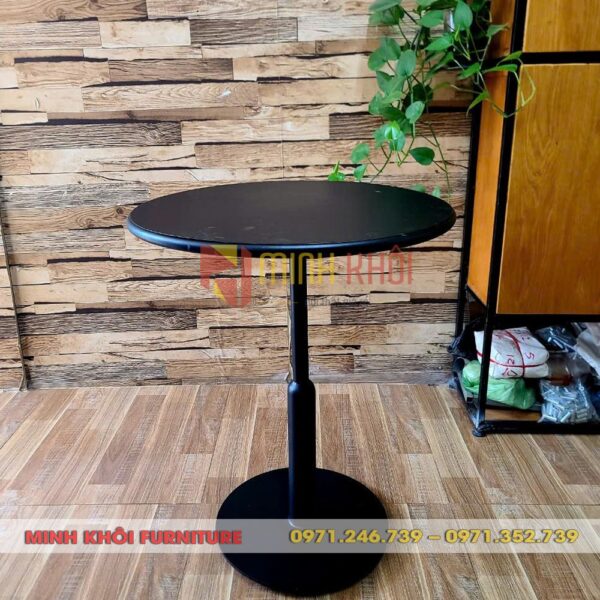 Bàn trụ MK-0031 – Mẫu bàn ngoài trời bền đẹp cho không gian cafe