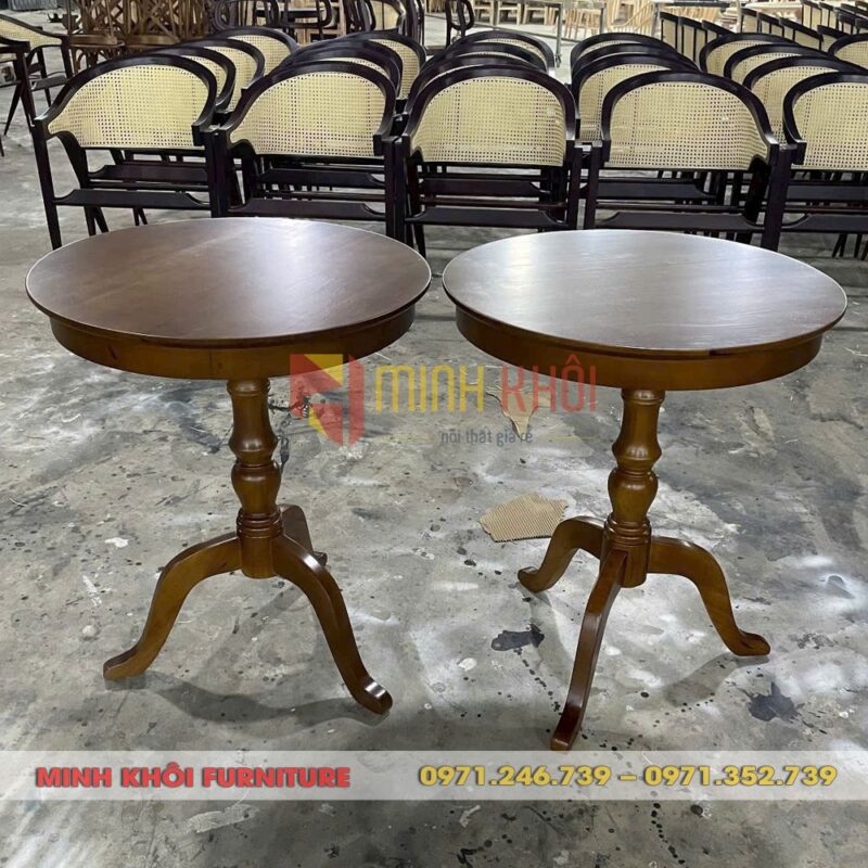Bàn tròn cafe chân tiện cổ điển – Sang trọng và bền đẹp