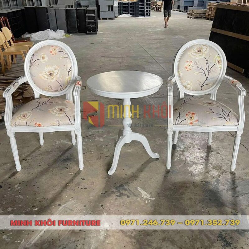Bộ bàn ghế cafe cổ điển Louis có tay