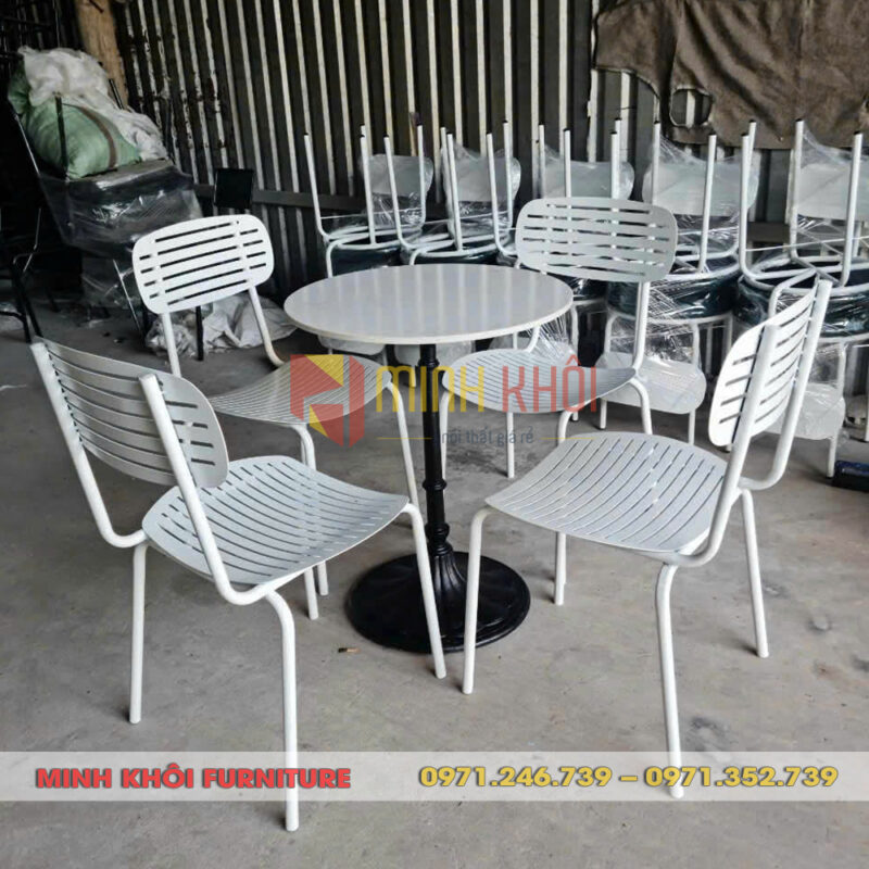 Bộ bàn ghế sắt cafe ngoài trời MK-0053 8 Bộ bàn ghế sắt cafe ngoài trời MK-0053 – Bền đẹp, tiện dụng cho quán sân vườn