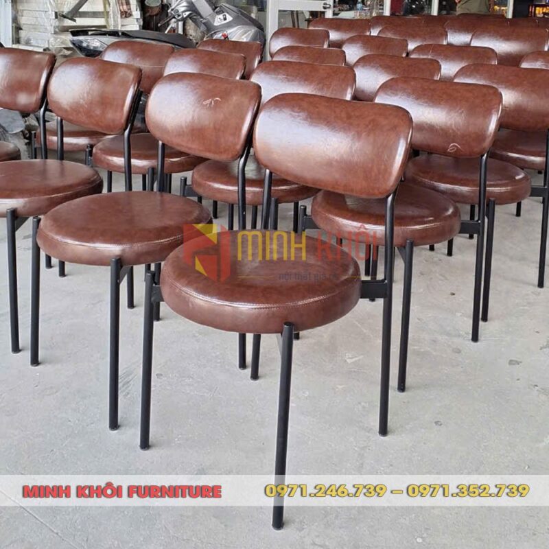 Ghế sắt cafe MK-0034 bọc nệm da - Ghế sắt quán cà phê, trà sữa 12 Ghế sắt cafe MK-0034 bọc nệm da – Nội thất hiện đại cho quán cafe, trà sữa, quán ăn