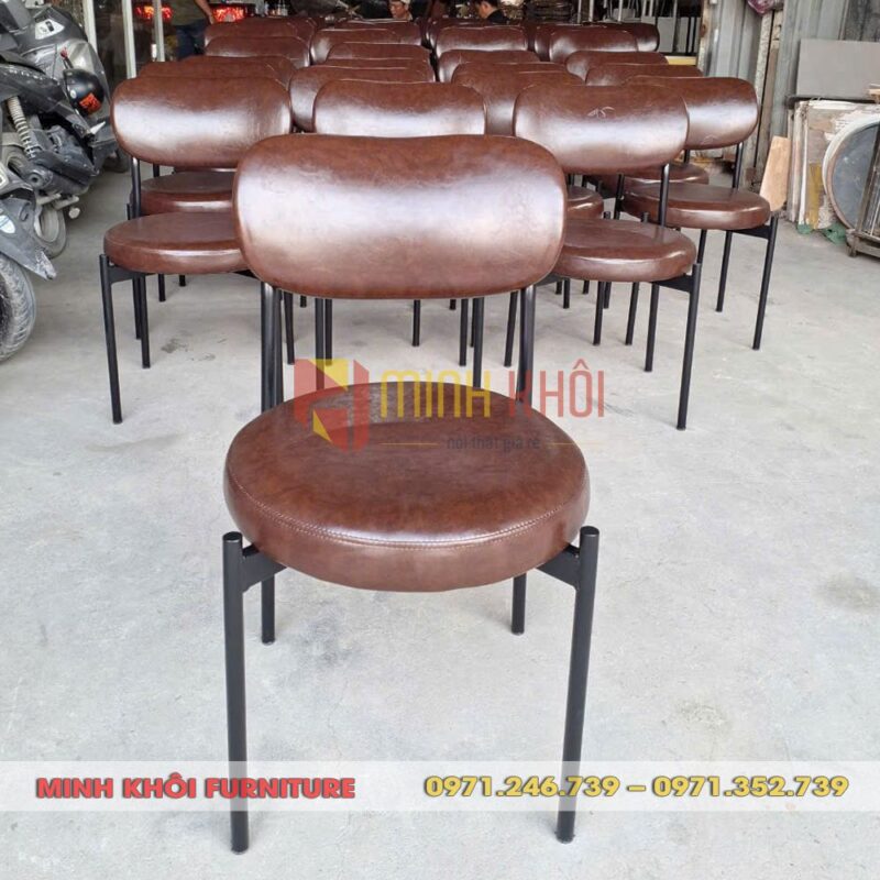 Ghế sắt cafe MK-0034 bọc nệm da - Ghế sắt quán cà phê, trà sữa 15 Ghế sắt cafe MK-0034 bọc nệm da – Nội thất hiện đại cho quán cafe, trà sữa, quán ăn