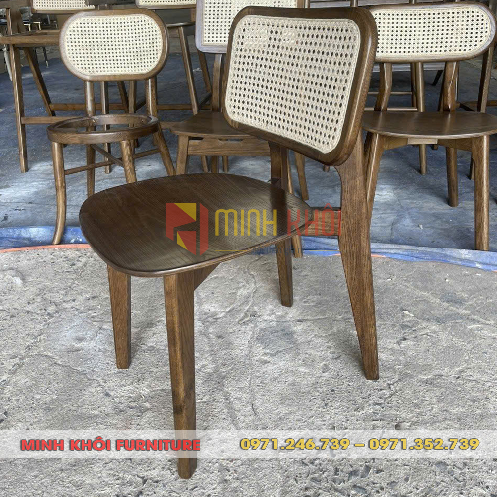 Ghế gỗ lưng mây CH301 – Ghế cafe, ghế quán ăn đẹp, sang trọng 3 Ghế gỗ lưng mây CH301 – Ghế cafe, ghế quán ăn đẹp, sang trọng