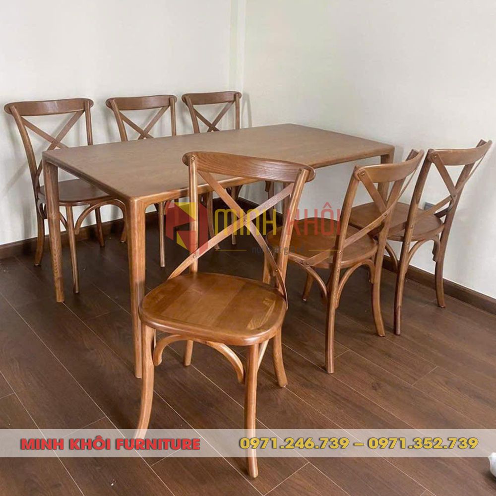 Bộ bàn ghế gỗ nhà hàng Bistro 1 Bộ bàn ghế gỗ nhà hàng Bistro | Thiết kế gọn đẹp, sử dụng bền lâu