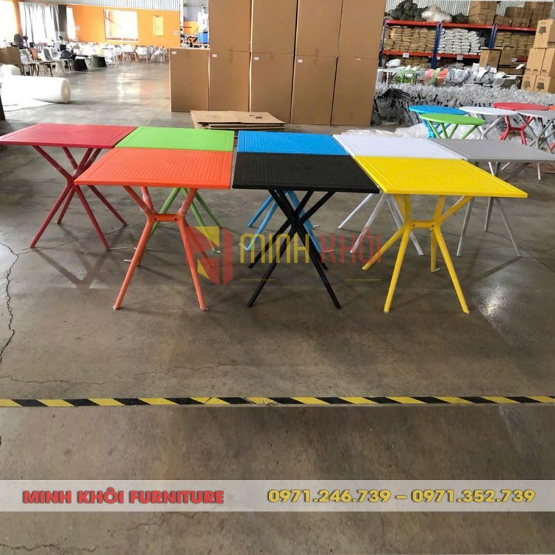 Bàn cafe nhựa vuông MK-0083 – Bền đẹp, giá tốt cho quán cafe