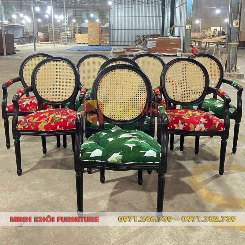 Ghế Louis lưng mây - Ghế nhà hàng, cafe phong cách cổ điển 14 Ghế Louis lưng mây tự nhiên – Đẹp, sang trọng