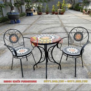 Bộ bàn ghế sắt hoa văn ngoài trời 12 Bộ bàn ghế sắt hoa văn ngoài trời đẹp, bền, giá tốt TPHCM