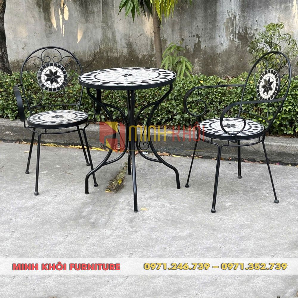 Bộ bàn ghế sắt hoa văn ngoài trời 7 Bộ bàn ghế sắt hoa văn ngoài trời đẹp, bền, giá tốt TPHCM