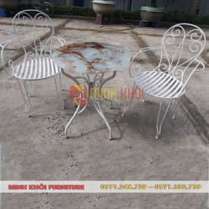 Bộ bàn ghế sắt mỹ nghệ ngoài trời đẹp – Sang trọng cho sân vườn